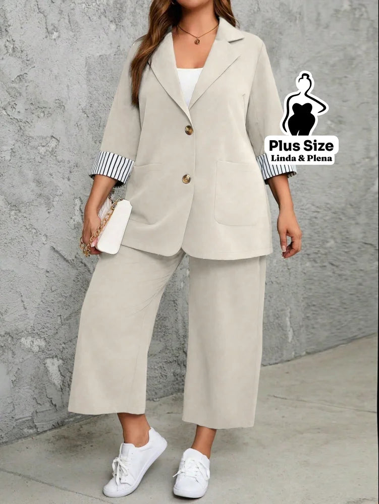 Conjunto Alfaiataria com Blazer e Calça de Amarração Plus Size Conjunto Alfaiataria com Blazer e Calça de Amarração
