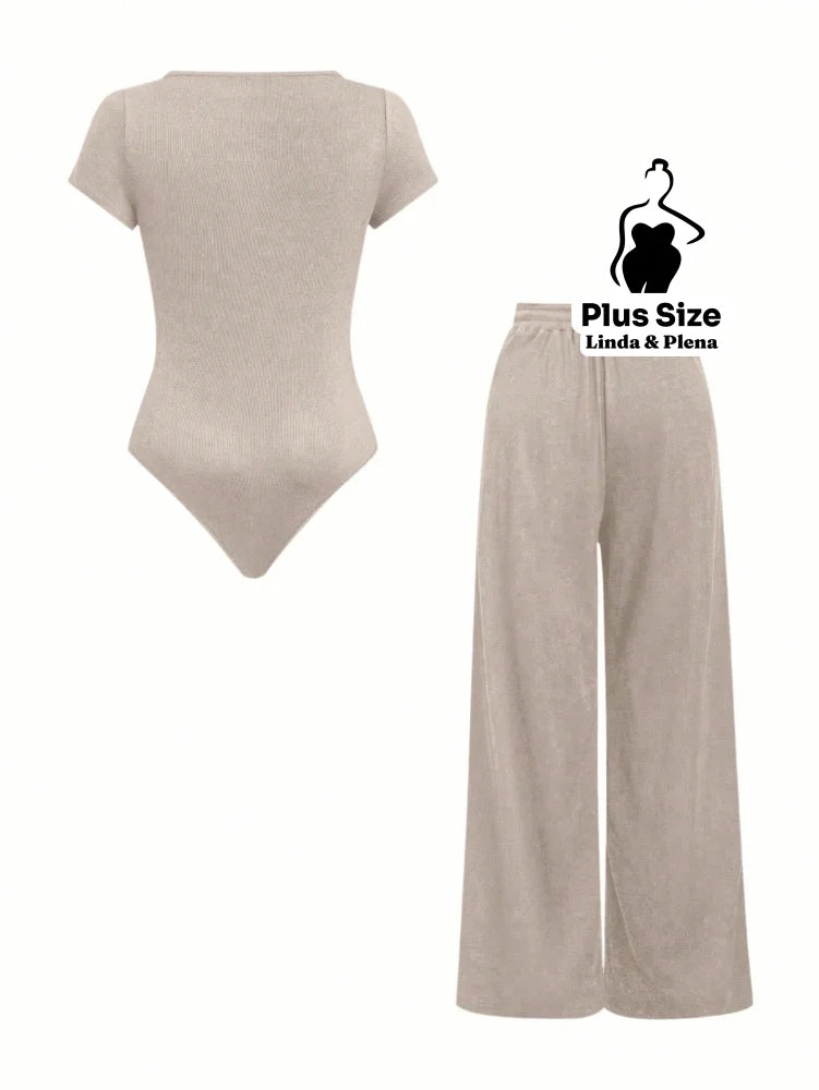 Conjunto Blusa Manga Curta Com Decote E Calça Pantalona Plus Size Conjunto Blusa Manga Curta Com Decote E Calça