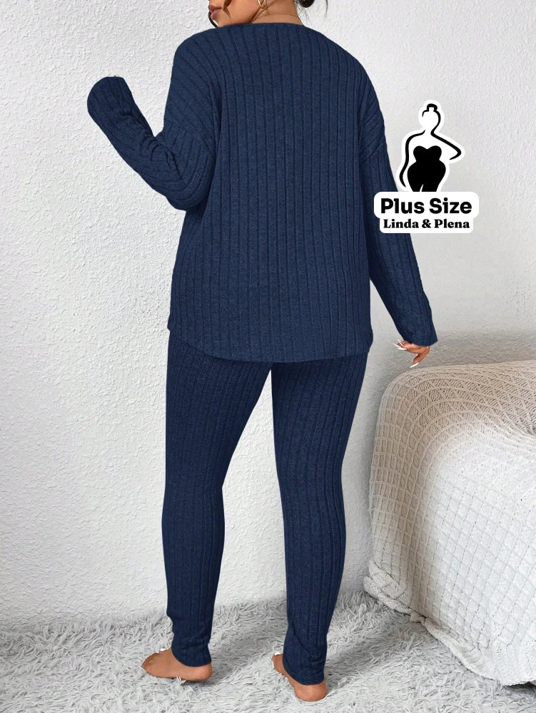 Conjunto Canelado com Blusa de Manga Longa e Calça Plus Size Conjunto Canelado com Blusa de Manga Longa e Calça Plus