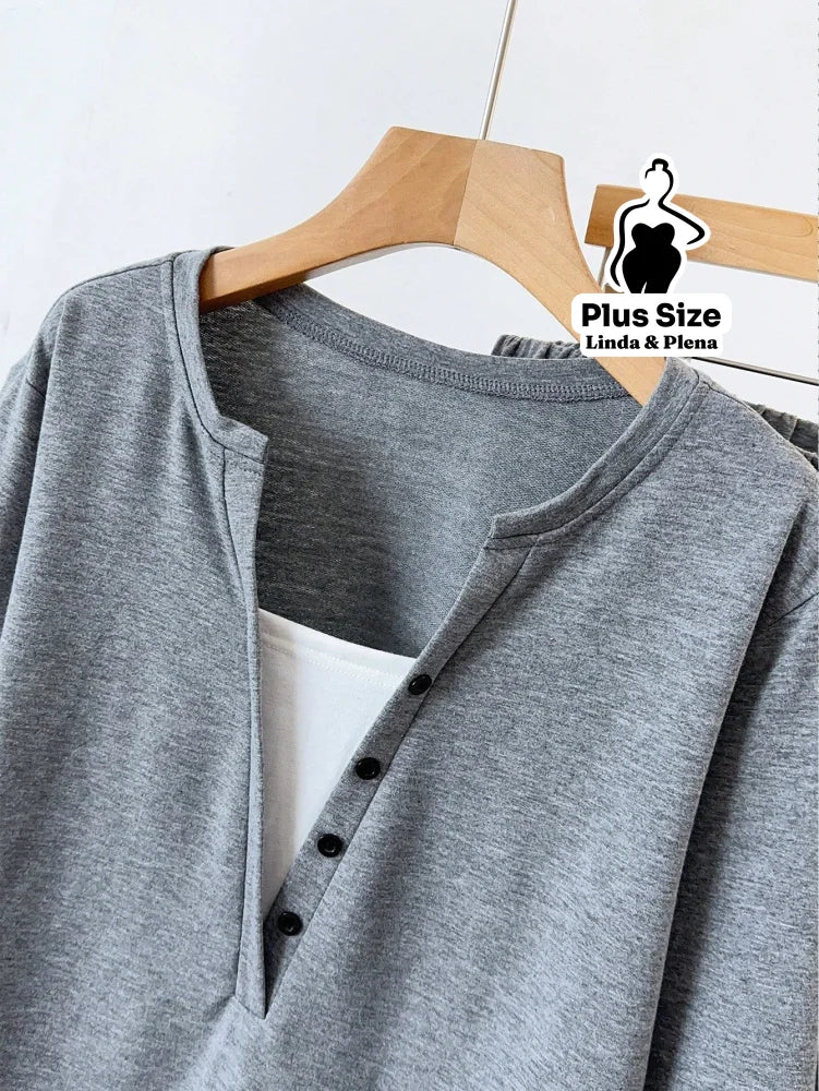 Conjunto Casual com Blusa Dupla Camada e Calça Plus Size Conjunto Casual com Blusa Dupla Camada e Calça Plus Size