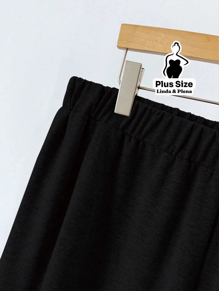 Conjunto Casual com Blusa Dupla Camada e Calça Plus Size Conjunto Casual com Blusa Dupla Camada e Calça Plus Size