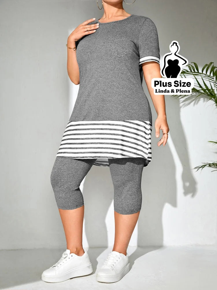 Conjunto com Blusa Longa Listrada e Legging Curta Plus Size Conjunto com Blusa Longa Listrada e Legging Curta Plus Size
