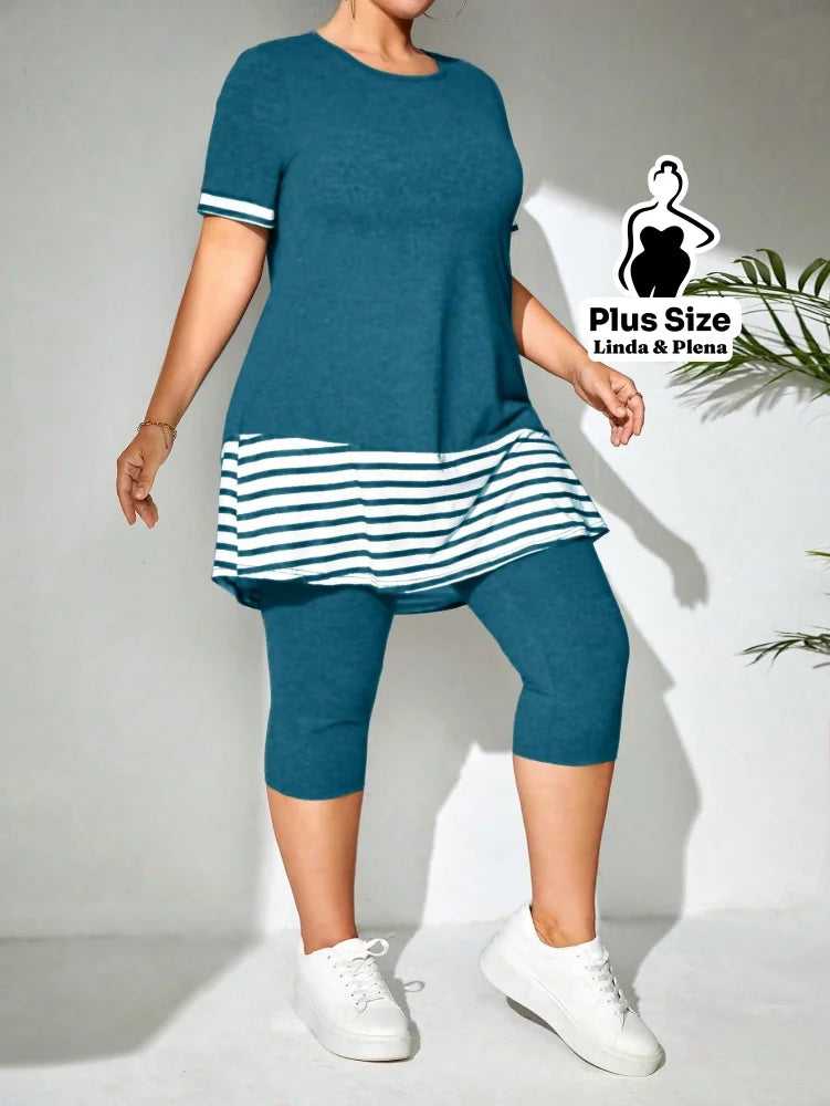 Conjunto com Blusa Longa Listrada e Legging Curta Plus Size Conjunto com Blusa Longa Listrada e Legging Curta Plus Size
