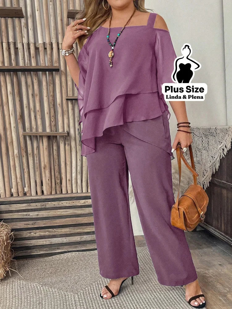 Conjunto com Blusa Ombro Vazado e Babados Plus Size Conjunto com Blusa Ombro Vazado e Babados Plus Size