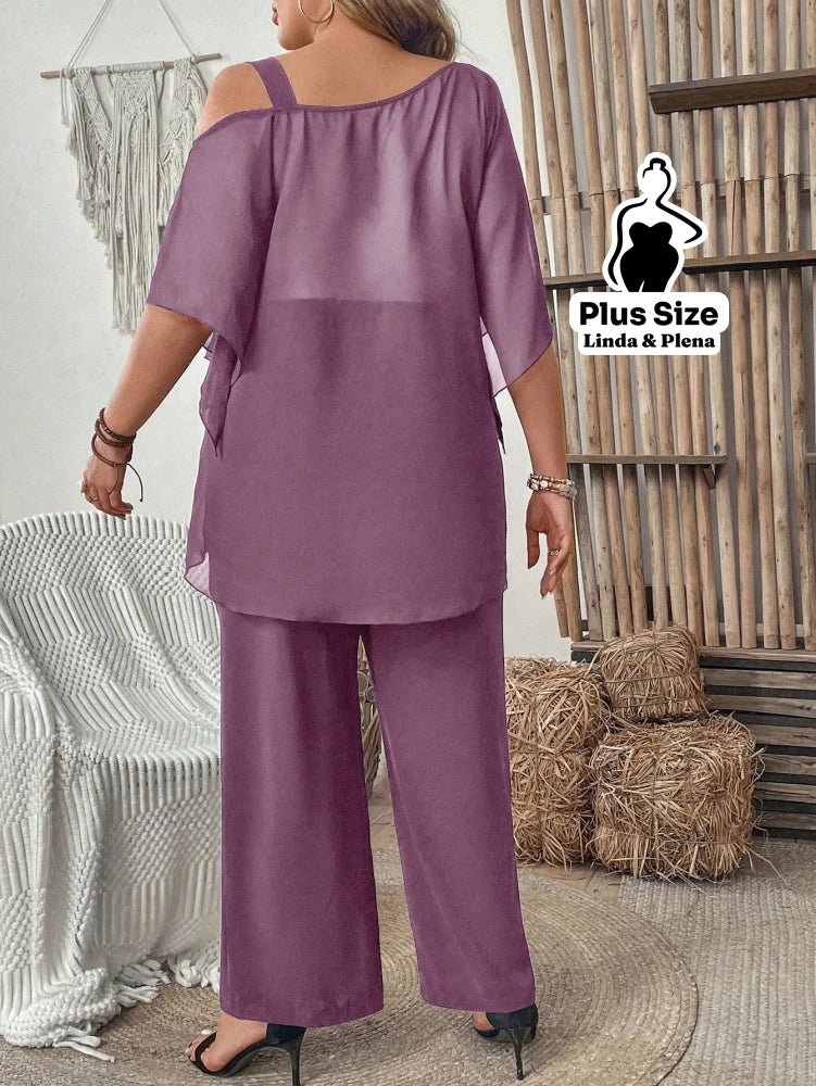 Conjunto com Blusa Ombro Vazado e Babados Plus Size Conjunto com Blusa Ombro Vazado e Babados Plus Size