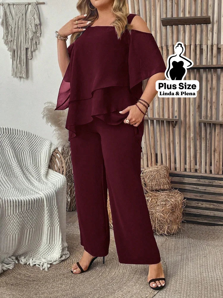 Conjunto com Blusa Ombro Vazado e Babados Plus Size Conjunto com Blusa Ombro Vazado e Babados Plus Size