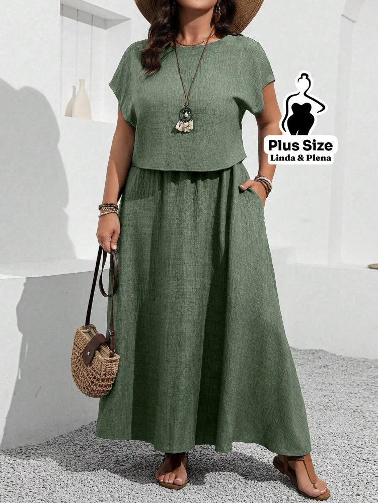 Conjunto com Blusa Solta e Saia Longa Fluída Plus Size Conjunto com Blusa Solta e Saia Longa Fluída Plus Size