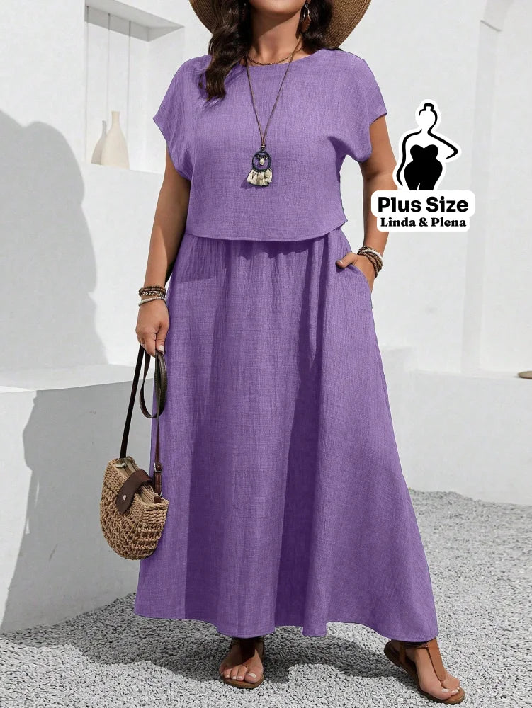 Conjunto com Blusa Solta e Saia Longa Fluída Plus Size Conjunto com Blusa Solta e Saia Longa Fluída Plus Size