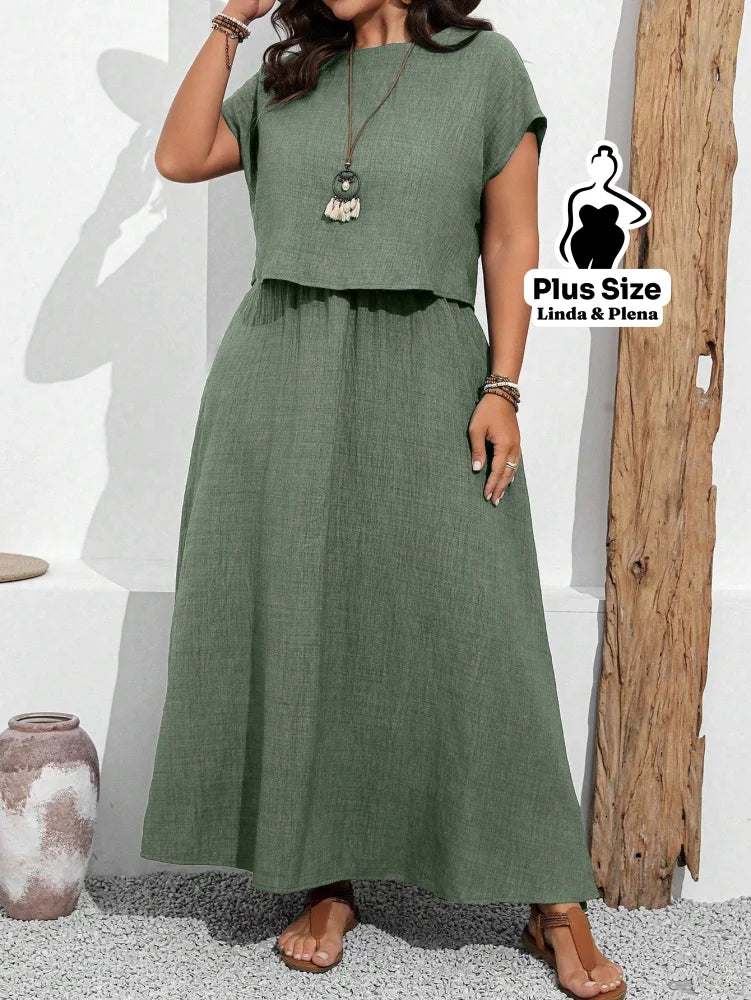 Conjunto com Blusa Solta e Saia Longa Fluída Plus Size Conjunto com Blusa Solta e Saia Longa Fluída Plus Size
