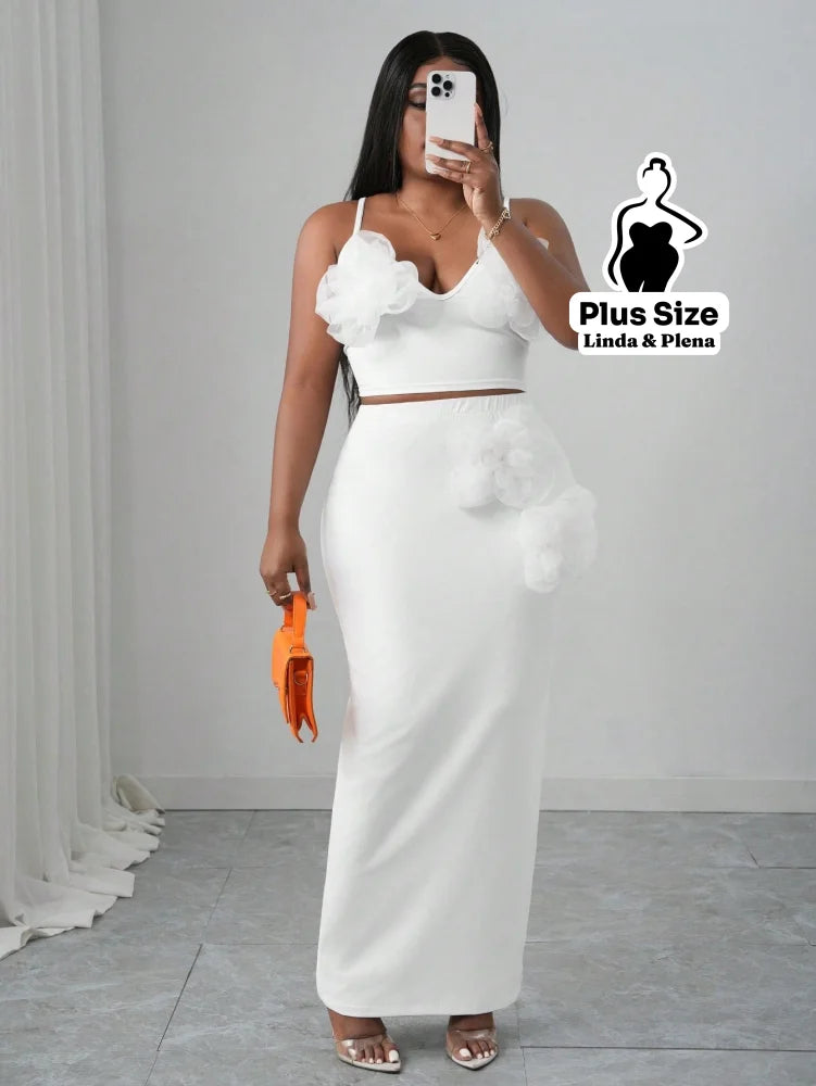 Conjunto Cropped E Saia Longa Com Aplicações Florais Plus Size Conjunto Cropped E Saia Longa Com Aplicações Florais