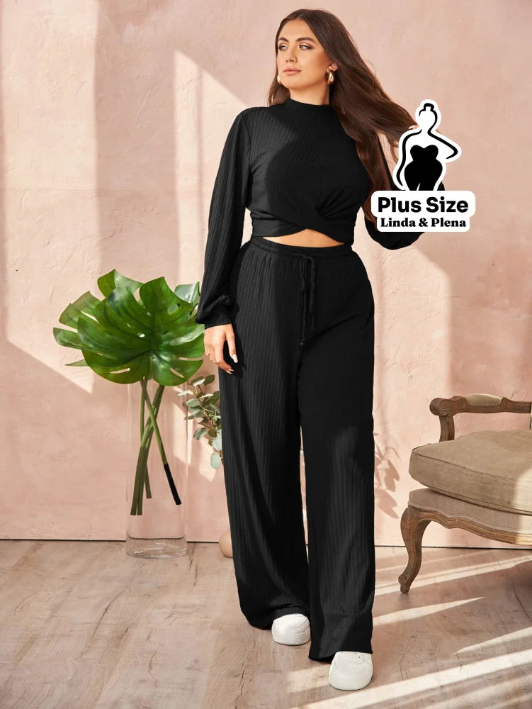 Conjunto Cropped Transpassado E Calça De Amarração Plus Size Conjunto Cropped Transpassado E Calça De Amarração Plus