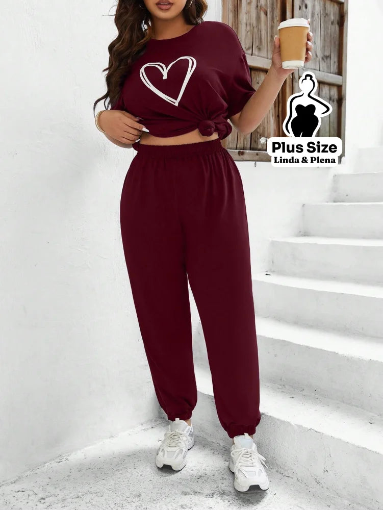 Conjunto Estampado Com Coração E Calça Jogger Plus Size Conjunto Estampado Com Coração E Calça Jogger Plus Size