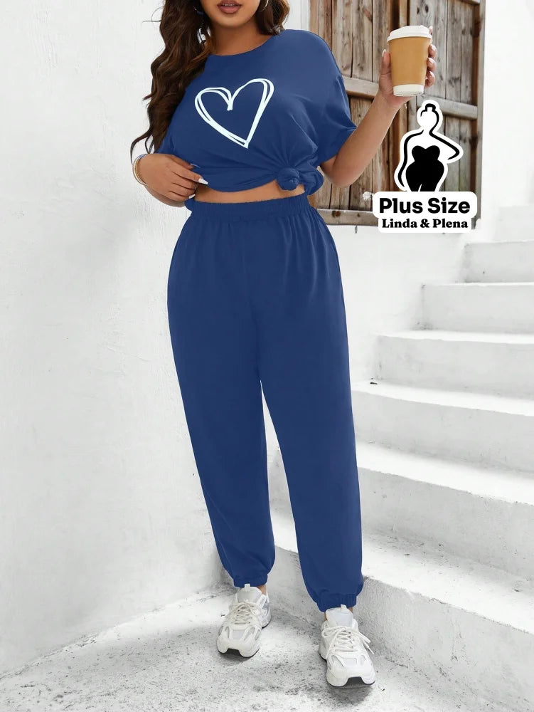 Conjunto Estampado Com Coração E Calça Jogger Plus Size Conjunto Estampado Com Coração E Calça Jogger Plus Size