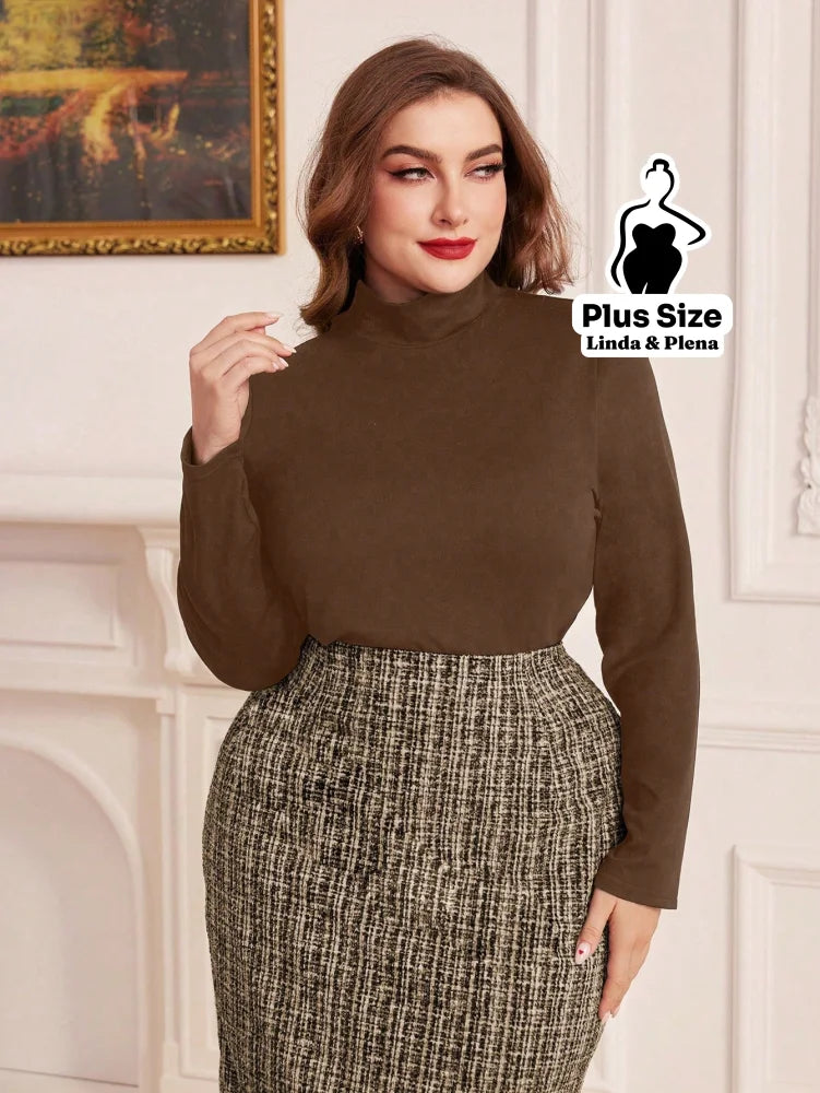 Conjunto Gola Alta Com Saia De Tweed E Plumas Plus Size Conjunto Gola Alta Com Saia De Tweed E Plumas Plus Size