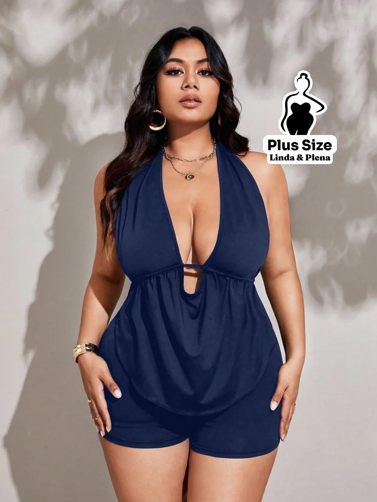 Conjunto Shortinho Com Decote Profundo E Amarração Plus Size Conjunto Shortinho Com Decote Profundo E Amarração Plus