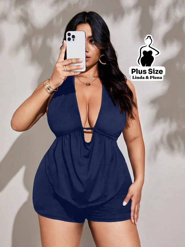 Conjunto Shortinho Com Decote Profundo E Amarração Plus Size Conjunto Shortinho Com Decote Profundo E Amarração Plus