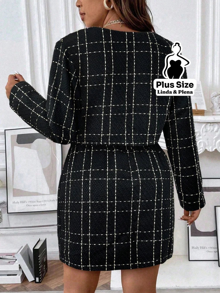 Conjunto Tweed Com Botões E Saia Curta Elegante Plus Size Conjunto Tweed Com Botões E Saia Curta Elegante Plus Size