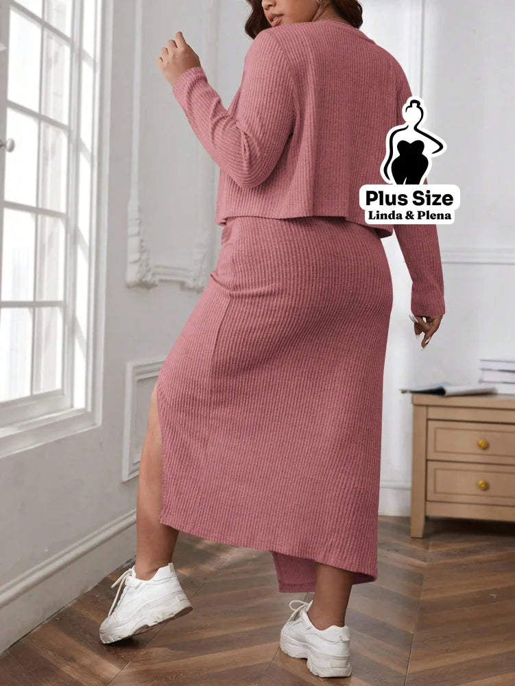 Conjunto Vestido Canelado Com Fenda E Cardigan Plus Size Conjunto Vestido Canelado Com Fenda E Cardigan Plus Size