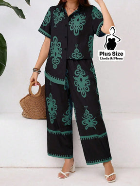 Conjunto Calça Pantalona E Camisa Estampada Plus Size Conjunto Calça Pantalona E Camisa Estampada Plus Size