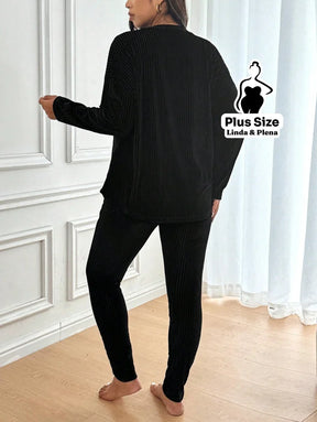 Conjunto Canelado com Blusa de Manga Longa e Calça Plus Size Conjunto Canelado com Blusa de Manga Longa e Calça Plus