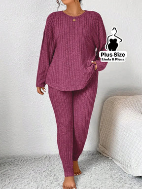 Conjunto Canelado com Blusa de Manga Longa e Calça Plus Size Conjunto Canelado com Blusa de Manga Longa e Calça Plus