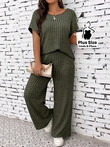 Conjunto Canelado com Blusa Solta e Calça Pantalona Plus Size Verde Militar / G Conjunto Canelado com Blusa Solta e