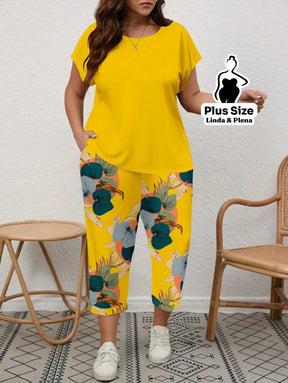 Conjunto com Blusa Básica e Calça Camuflada Plus Size Conjunto com Blusa Básica e Calça Camuflada Plus Size