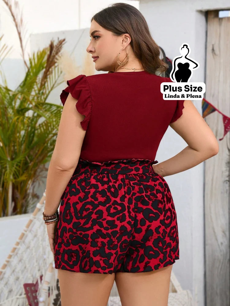 Conjunto com Blusa Básica e Shorts Estampa Animal Print Plus Size Conjunto com Blusa Básica e Shorts Estampa Animal