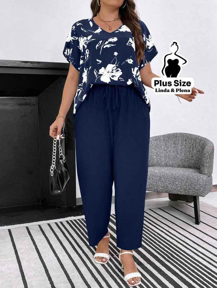 Conjunto com Blusa Estampada e Calça Solta Plus Size Azul Marinho / G Conjunto com Blusa Estampada e Calça Solta Plus