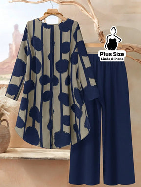 Conjunto com Blusa Longa Estampada e Calça Reta Plus Size Conjunto com Blusa Longa Estampada e Calça Reta Plus Size