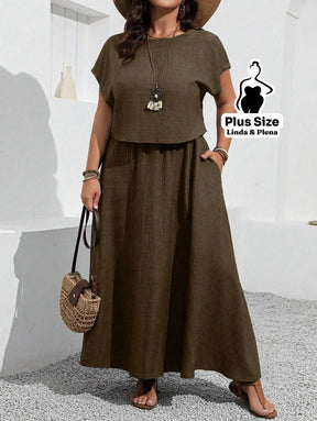 Conjunto com Blusa Solta e Saia Longa Fluída Plus Size Conjunto com Blusa Solta e Saia Longa Fluída Plus Size