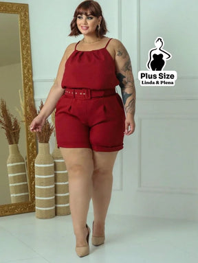 Conjunto com Regata de Alça Fina e Shorts com Cinto Plus Size Conjunto com Regata de Alça Fina e Shorts com Cinto Plus