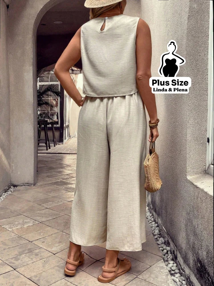 Conjunto Com Regata Solta E Calça Pantalona Plus Size Conjunto Com Regata Solta E Calça Pantalona Plus Size