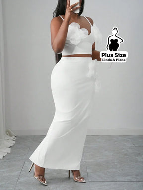 Conjunto Cropped E Saia Longa Com Aplicações Florais Plus Size Conjunto Cropped E Saia Longa Com Aplicações Florais