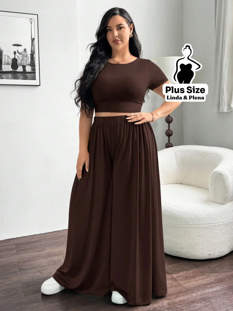 Conjunto Cropped Justo E Calça Pantalona Leve Plus Size Conjunto Cropped Justo E Calça Pantalona Leve Plus Size