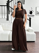 Conjunto Cropped Justo E Calça Pantalona Leve Plus Size G Conjunto Cropped Justo E Calça Pantalona Leve Plus Size