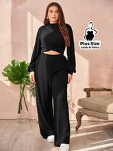 Conjunto Cropped Transpassado E Calça De Amarração Plus Size G Conjunto Cropped Transpassado E Calça De Amarração Plus