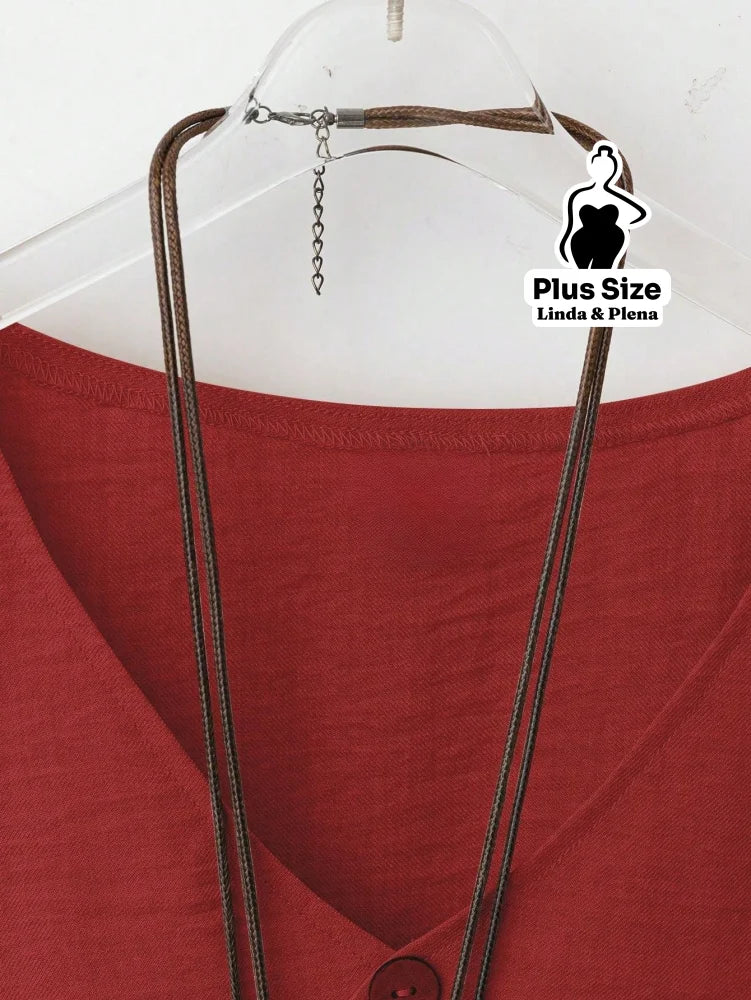 Conjunto Elegante com Blusa Assimétrica e Calça Plus Size Conjunto Elegante com Blusa Assimétrica e Calça Plus Size