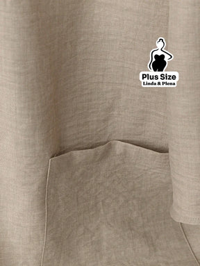 Conjunto Elegante com Blusa Assimétrica e Calça Plus Size Conjunto Elegante com Blusa Assimétrica e Calça Plus Size