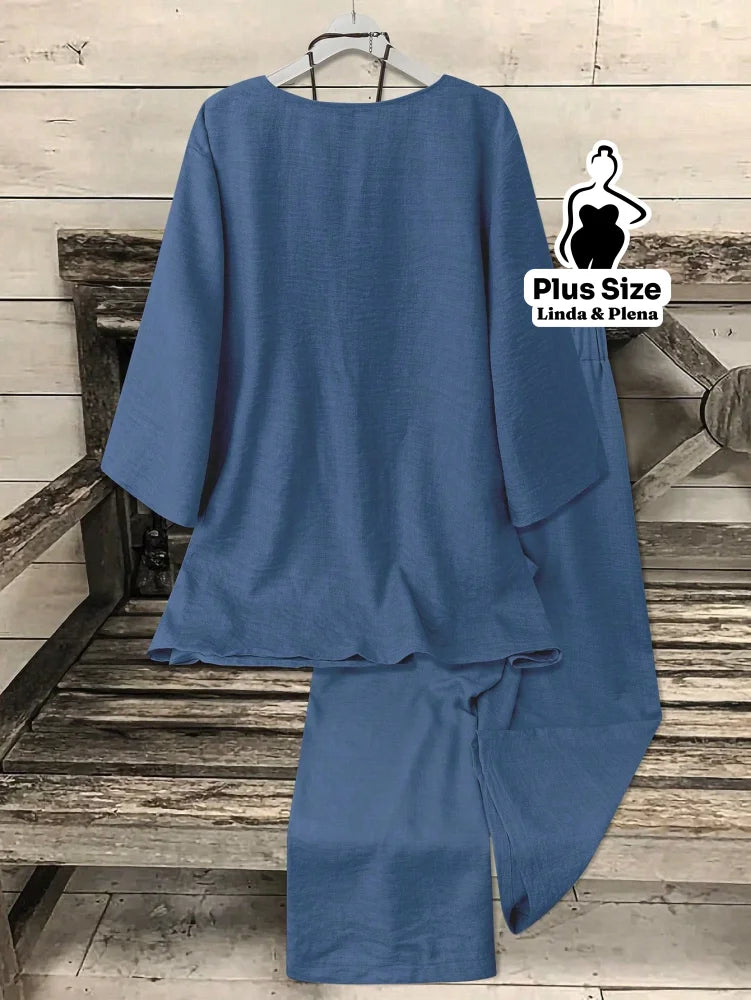 Conjunto Elegante com Blusa Assimétrica e Calça Plus Size Conjunto Elegante com Blusa Assimétrica e Calça Plus Size