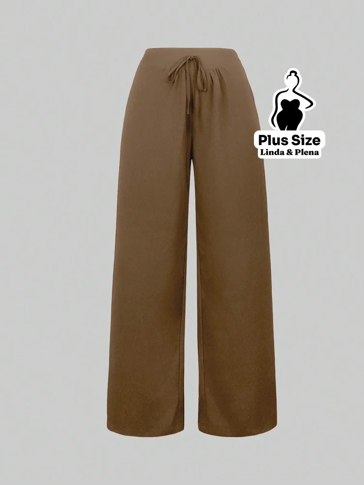 Conjunto Elegante com Blusa Transpassada e Calça Reta Plus Size Conjunto Elegante com Blusa Transpassada e Calça Reta