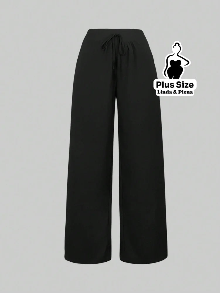 Conjunto Elegante com Blusa Transpassada e Calça Reta Plus Size Conjunto Elegante com Blusa Transpassada e Calça Reta