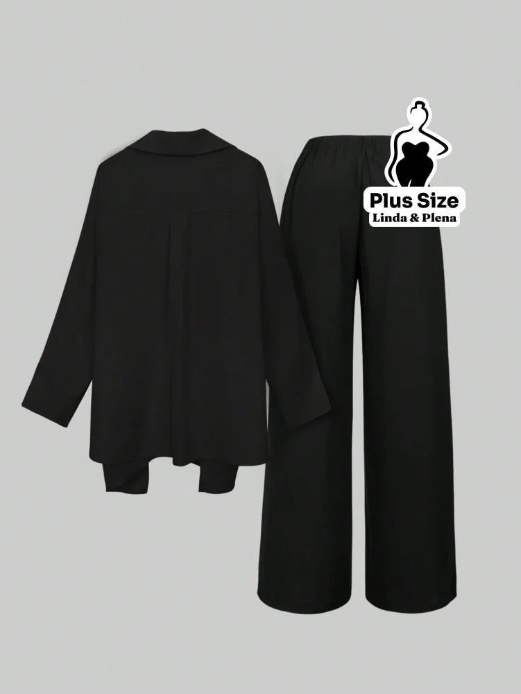 Conjunto Elegante com Blusa Transpassada e Calça Reta Plus Size Conjunto Elegante com Blusa Transpassada e Calça Reta