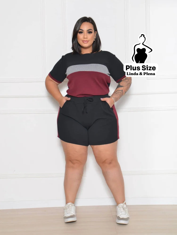 Conjunto Esportivo Azul com Blusa Estampada e Shorts Plus Size Vinho / G Conjunto Esportivo Azul com Blusa Estampada e