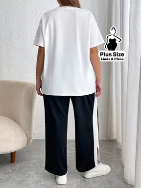 Conjunto Esportivo Com Blusa Estampada E Calça Lateral Plus Size Conjunto Esportivo Com Blusa Estampada E Calça Lateral