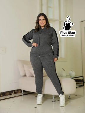 Conjunto Jaqueta Zíper Calça Jogger Faixa Lateral Plus Size Conjunto Jaqueta Zíper Calça Jogger Faixa Lateral Plus Size