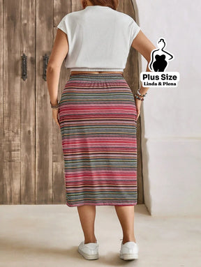 Conjunto Listrado com Blusa Coração e Saia Midi Plus Size Conjunto Listrado com Blusa Coração e Saia Midi Plus Size