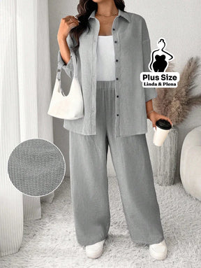 Conjunto Listrado com Camisa Aberta e Calça Leve Plus Size Preto e Branco / G Conjunto Listrado com Camisa Aberta e