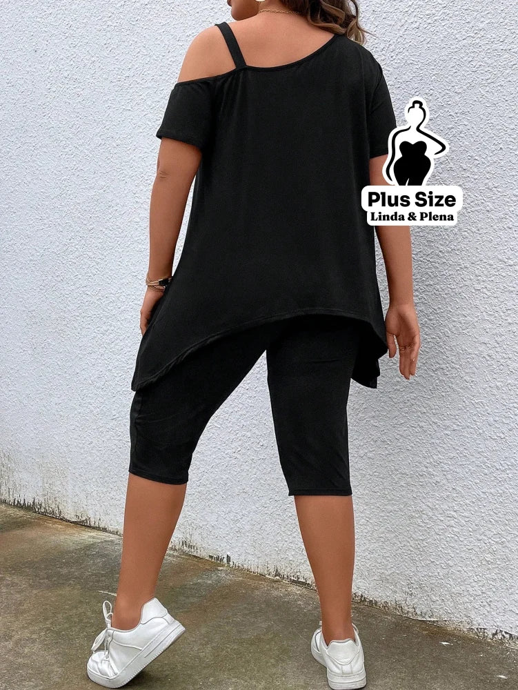 Conjunto Preto com Blusa Estampada e Bermuda Legging Plus Size Conjunto Preto com Blusa Estampada e Bermuda Legging