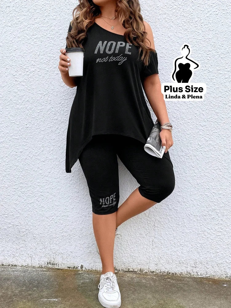 Conjunto Preto com Blusa Estampada e Bermuda Legging Plus Size Preto / G Conjunto Preto com Blusa Estampada e Bermuda